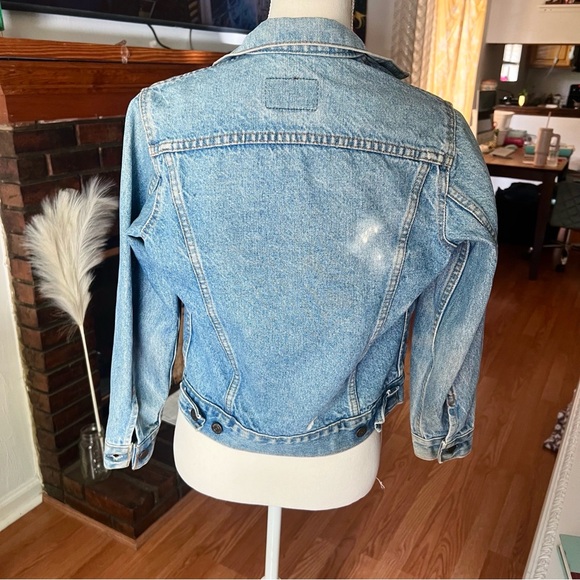Levi’s Vintage Denim Distressed Trucker Jacket XS Petite Women’s Jean Jacket - Picture 3 of 15